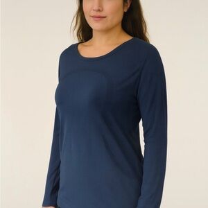 Navy Seamless Workout Top Size 10 (M) | Moisture-Wicking